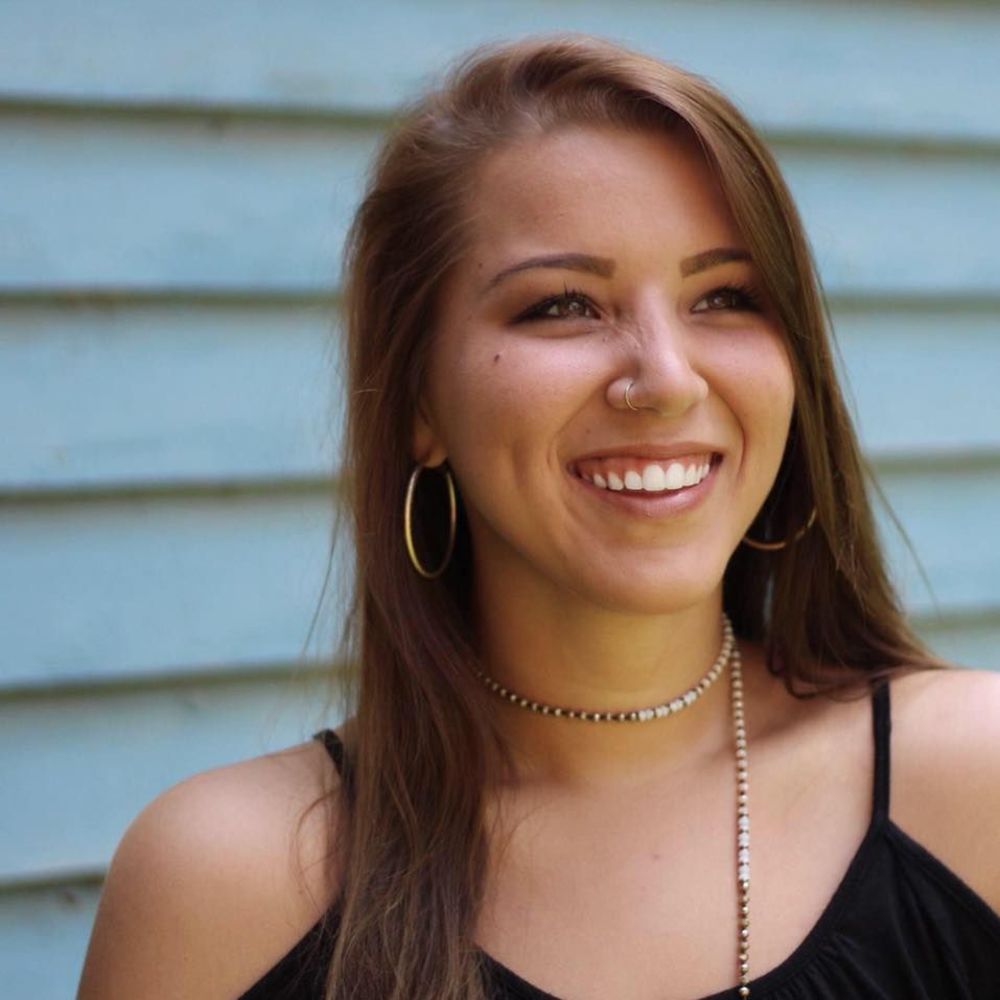 Meet your Posher, Alexandra